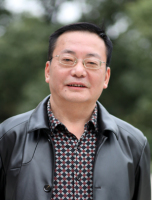 严小龙 照片