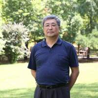 于平 照片