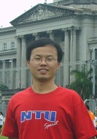 尹鹏 照片