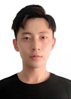 杨健男 照片