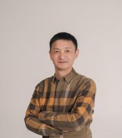 杨卫 照片