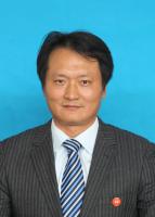周波 照片