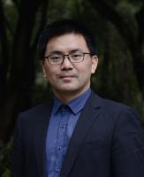 郑贤章 照片