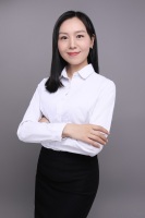 黄玲 照片