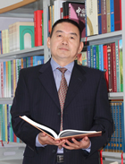 李强 照片