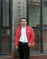 李艳丰 照片