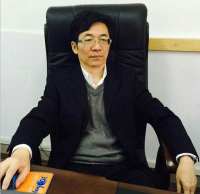 龙程 照片