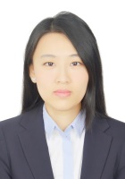 张馨予 照片