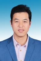 梁谦 照片