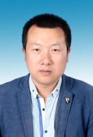 王义 照片
