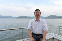 谢继忠 照片