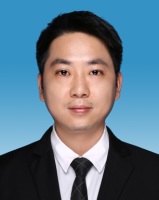 陈昌 照片