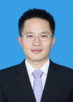 李忠 照片