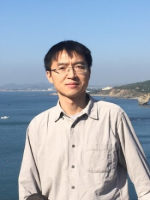 孟明 照片