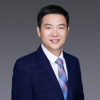 颜士明 照片