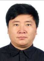 张品 照片
