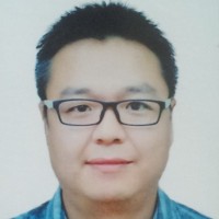 戴能利 照片