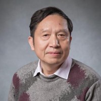 何光源 照片