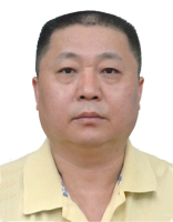 胡侃 照片