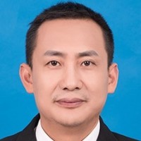刘世平 照片