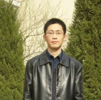 刘本东 照片