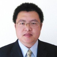 李显 照片