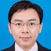 李立 照片