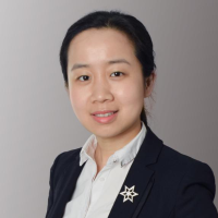 梁琳 照片
