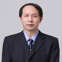 龙立荣 照片