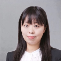 买忆媛 照片