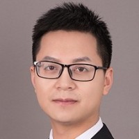 王健 照片