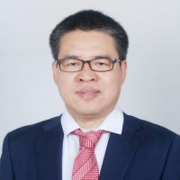 王磊 照片