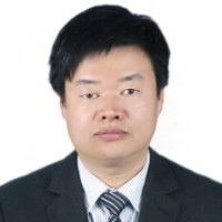 熊体凡 照片