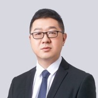 杨治 照片