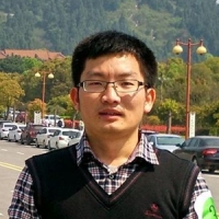 邓海游 照片
