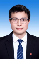 胡金龙 照片