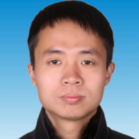 何春江 照片