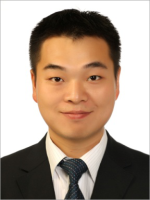 李俊 照片