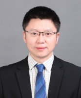 李春龙 照片
