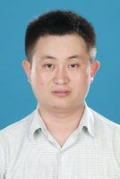 邱宁 照片