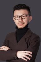 施龙中 照片