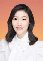 王露萌 照片