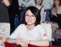 卜兴蕾 照片