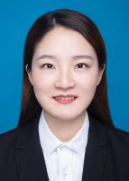 胡云 照片