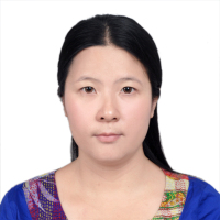 李琳 照片