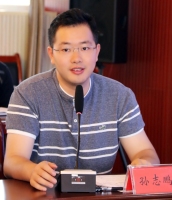 孙志鹏 照片