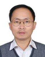 王湛 照片