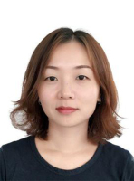 万妍彦 照片