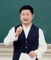 吴志远 照片