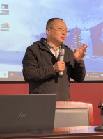 汪楚雄 照片